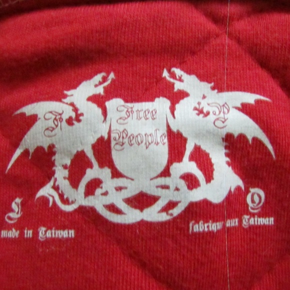 |Free People| Red Reindeer Love Quilted Vest Sz L - Picture 4 of 4